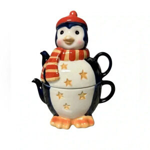 Penguin double teapot two bottom pieces are teapots NWOT 7”w x 5” deep x 8” tall